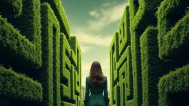 Living in a Dream Maze